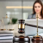 Recursos clave para potenciar tu carrera en Derecho
